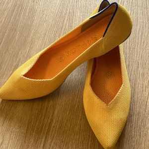 Rothy’s Daffodil Point Flats